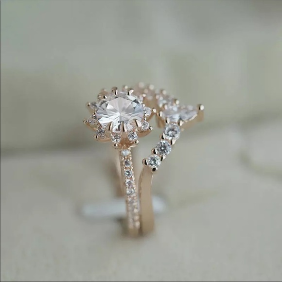 *NEW*2pc/set Rose Gold Crown Diamond 💍 Ring - Picture 4 of 6